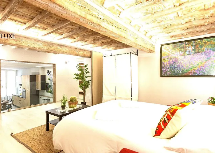 Geppi'S Apartments